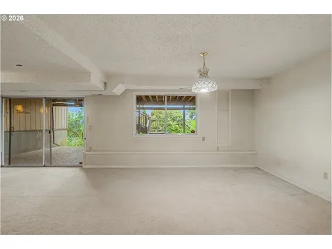 135 SW 85th Avenue Portland OR 97225