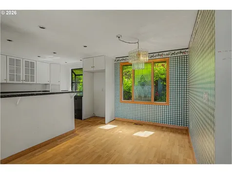 135 SW 85th Avenue Portland OR 97225