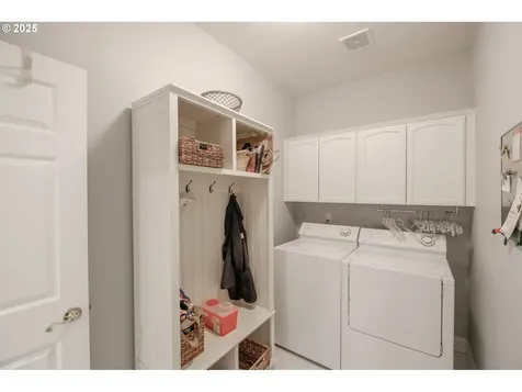 2740 Harding Avenue NW Salem OR 97304