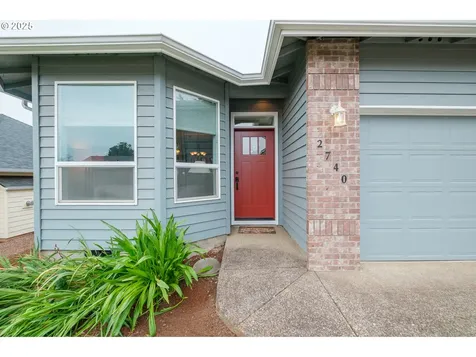 2740 Harding Avenue NW Salem OR 97304