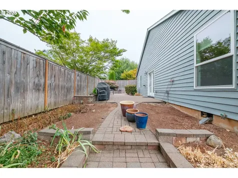 2740 Harding Avenue NW Salem OR 97304