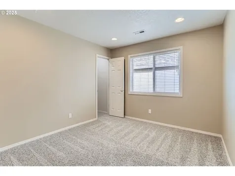 15248 NW Twoponds Drive Portland OR 97229