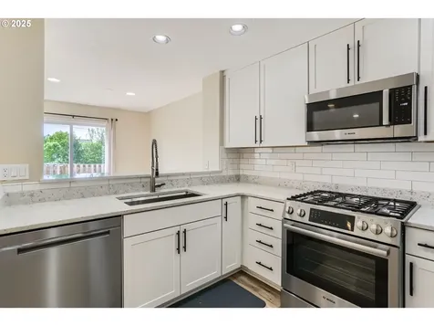 15248 NW Twoponds Drive Portland OR 97229