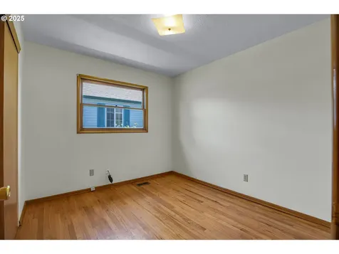 2945 SE 81st Avenue Portland OR 97206