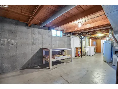 2945 SE 81st Avenue Portland OR 97206