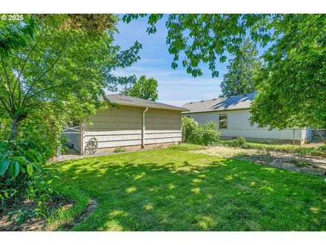 2945 SE 81st Avenue Portland OR 97206