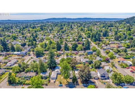 2945 SE 81st Avenue Portland OR 97206