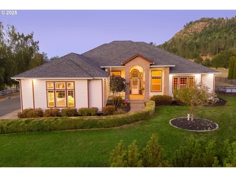 580 Evelyn Street Roseburg OR 97471