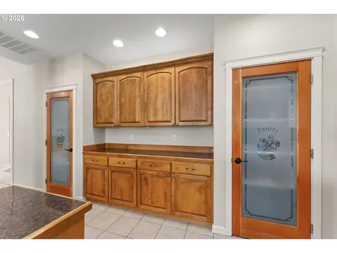 580 Evelyn Street Roseburg OR 97471