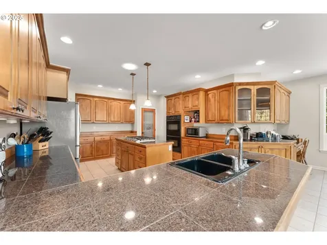 580 Evelyn Street Roseburg OR 97471