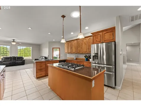 580 Evelyn Street Roseburg OR 97471