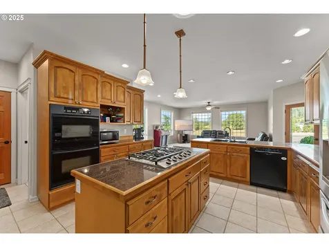 580 Evelyn Street Roseburg OR 97471