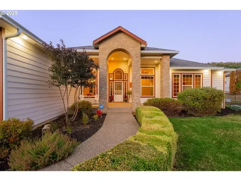 580 Evelyn Street Roseburg OR 97471