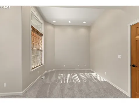 580 Evelyn Street Roseburg OR 97471