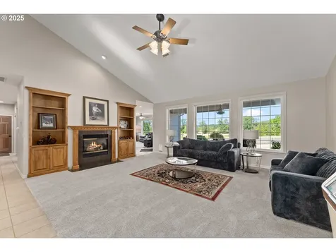 580 Evelyn Street Roseburg OR 97471