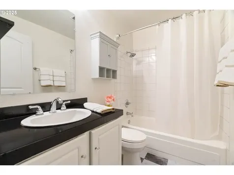 19775 NW Quail Hollow Drive Portland OR 97229