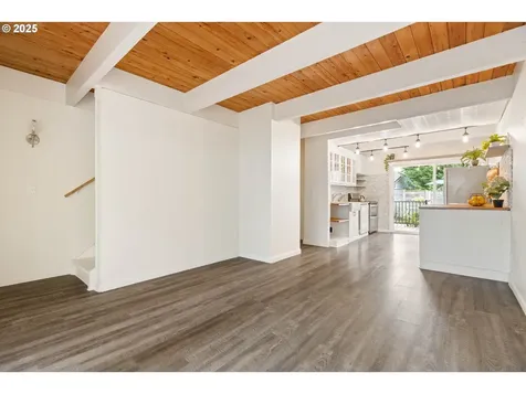 19775 NW Quail Hollow Drive Portland OR 97229