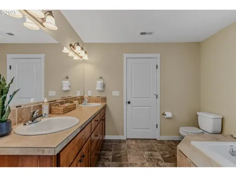 9200 NE 45th Place Vancouver WA 98665