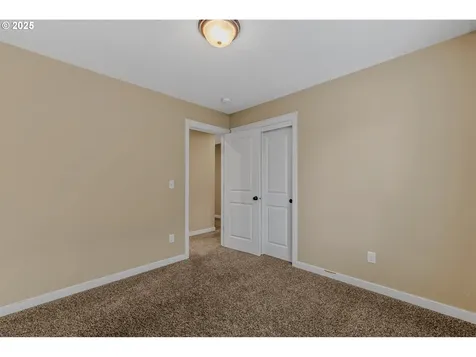 9200 NE 45th Place Vancouver WA 98665