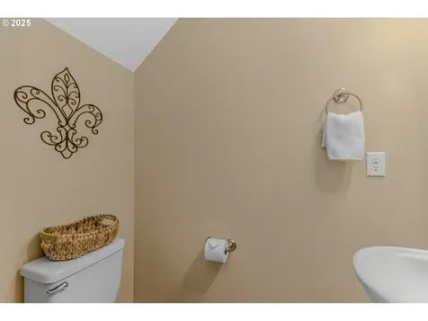 9200 NE 45th Place Vancouver WA 98665
