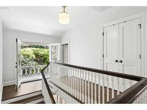 2505 SW Hillcrest Drive Portland OR 97201