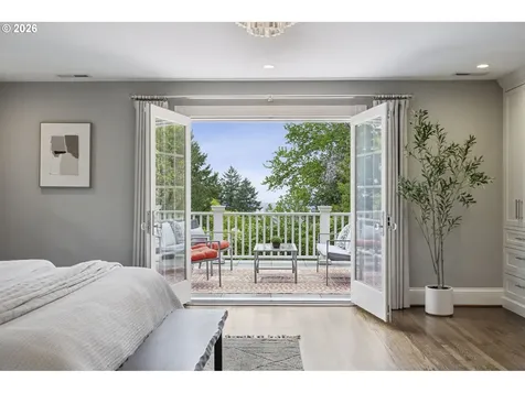 2505 SW Hillcrest Drive Portland OR 97201
