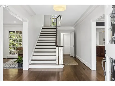 2505 SW Hillcrest Drive Portland OR 97201