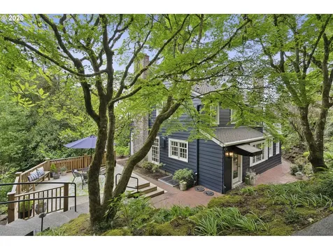 2505 SW Hillcrest Drive Portland OR 97201