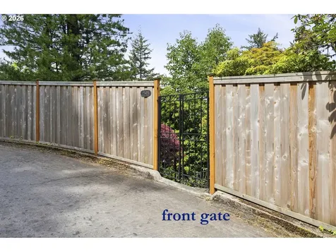 2505 SW Hillcrest Drive Portland OR 97201