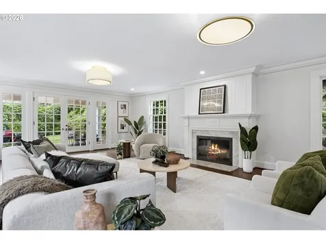 2505 SW Hillcrest Drive Portland OR 97201
