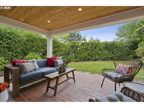 2505 SW Hillcrest Drive Portland OR 97201