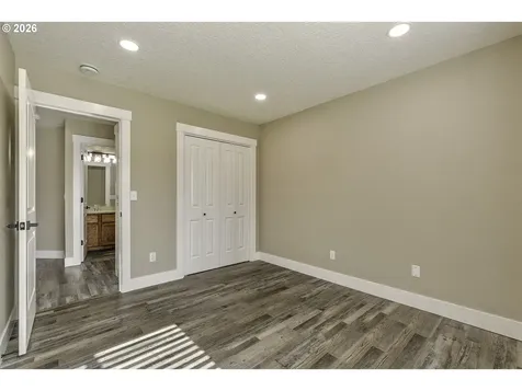 1524 NE Greensword Drive Hillsboro OR 97124