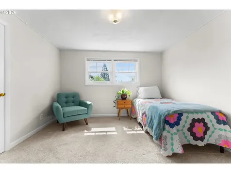 7017 NE Sacramento Street Portland OR 97213