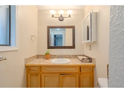 918 NW 89th Street Vancouver WA 98665