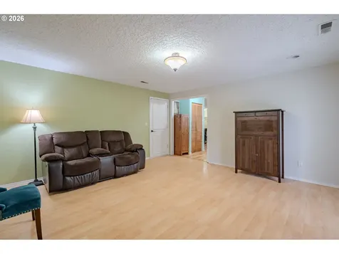 918 NW 89th Street Vancouver WA 98665