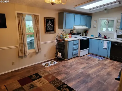 18485 SW Pacific Drive Tualatin OR 97062