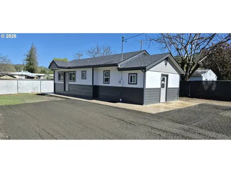 119 Walnut Street Myrtle Creek OR 97457