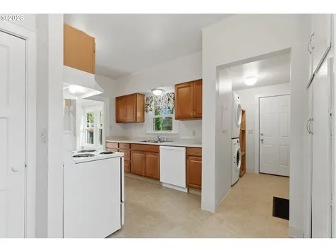 2310 SW Dolph Court Portland OR 97219