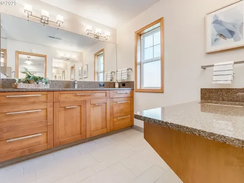 2125 NW Michelbook Lane Mcminnville OR 97128