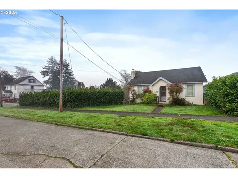 973 N Elliott Street Coquille OR 97423