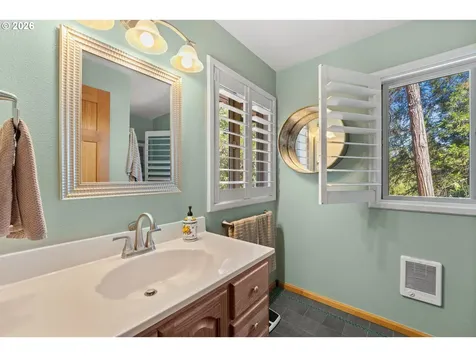 357 El Conejo Drive Grants Pass OR 97526
