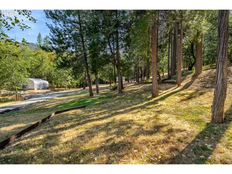 357 El Conejo Drive Grants Pass OR 97526