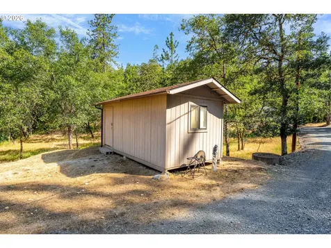 357 El Conejo Drive Grants Pass OR 97526