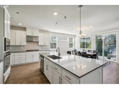 6247 SE Genrosa Street Hillsboro OR 97123