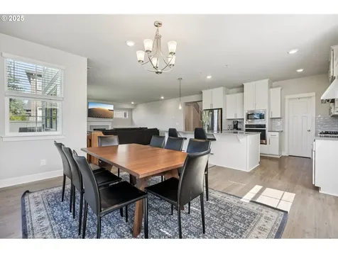 6247 SE Genrosa Street Hillsboro OR 97123