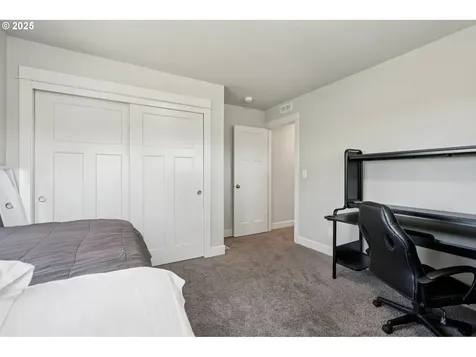 6247 SE Genrosa Street Hillsboro OR 97123
