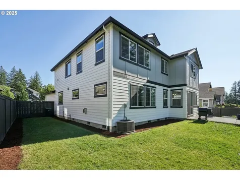 6247 SE Genrosa Street Hillsboro OR 97123