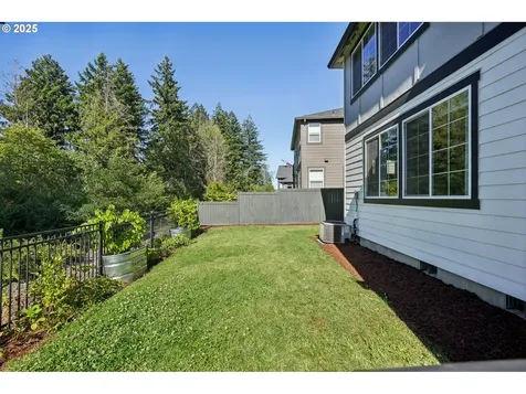 6247 SE Genrosa Street Hillsboro OR 97123