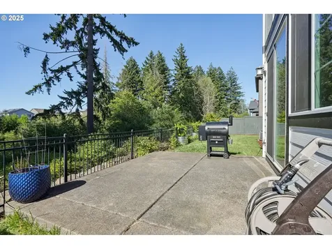 6247 SE Genrosa Street Hillsboro OR 97123