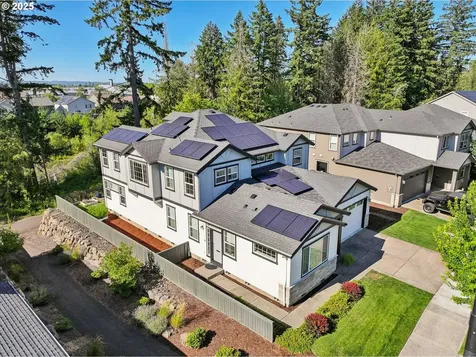 6247 SE Genrosa Street Hillsboro OR 97123